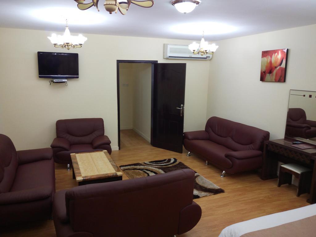 Tiger Home Hotel Apartments Muscat Eksteriør billede