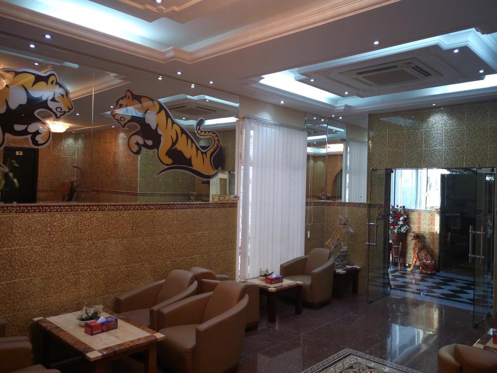 Tiger Home Hotel Apartments Muscat Eksteriør billede