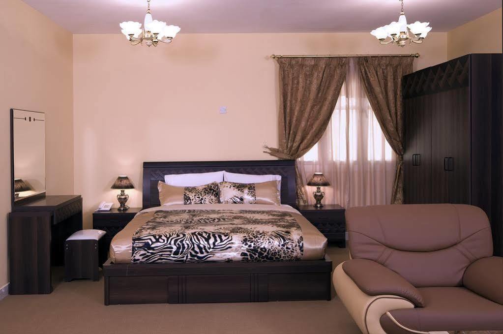Tiger Home Hotel Apartments Muscat Eksteriør billede