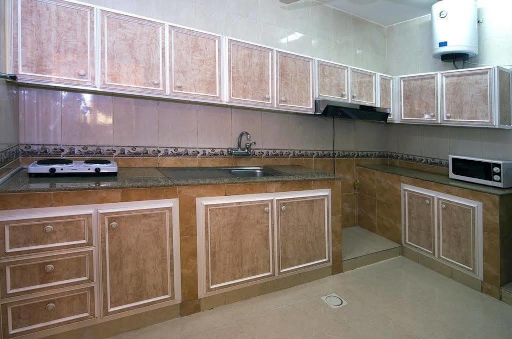 Tiger Home Hotel Apartments Muscat Eksteriør billede