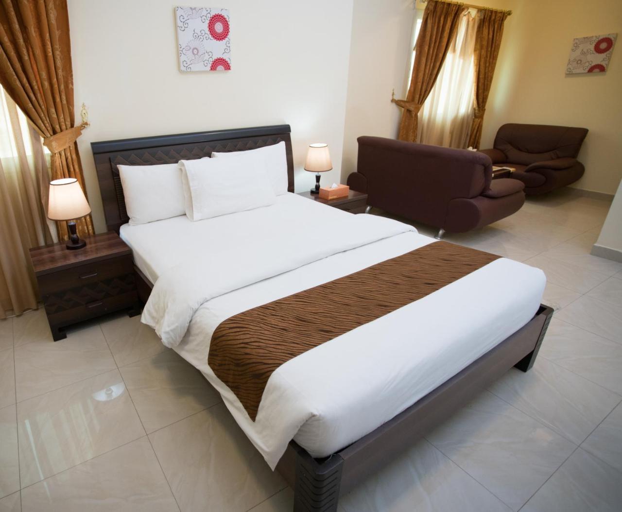 Tiger Home Hotel Apartments Muscat Eksteriør billede