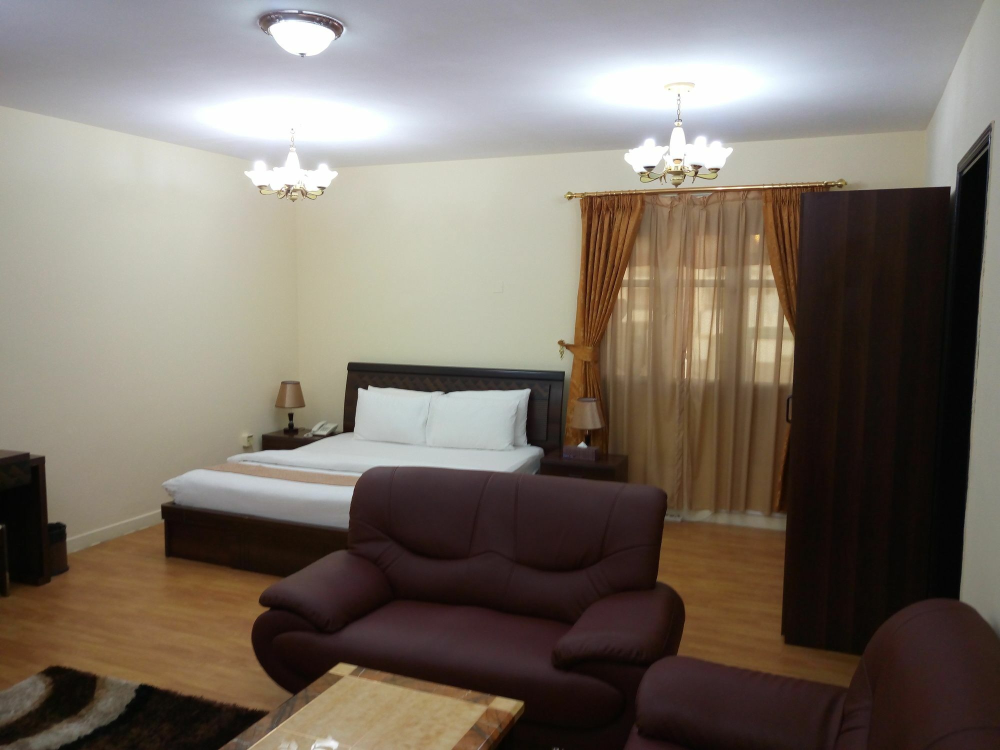 Tiger Home Hotel Apartments Muscat Eksteriør billede